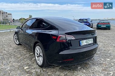 Седан Tesla Model 3 2021 в Днепре