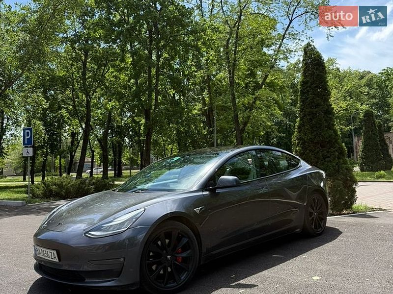Седан Tesla Model 3 2018 в Кривом Роге