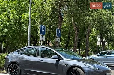 Седан Tesla Model 3 2018 в Кривом Роге