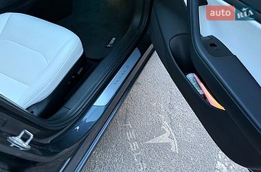 Седан Tesla Model 3 2018 в Кривом Роге
