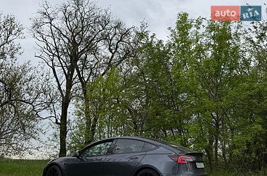 Седан Tesla Model 3 2018 в Кривом Роге
