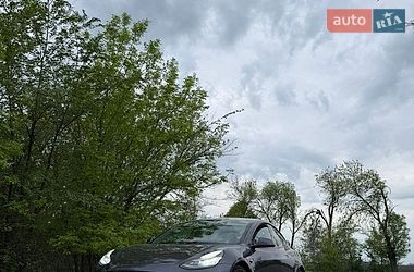 Седан Tesla Model 3 2018 в Кривом Роге