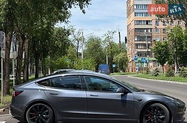 Седан Tesla Model 3 2018 в Кривом Роге