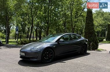 Седан Tesla Model 3 2018 в Кривом Роге