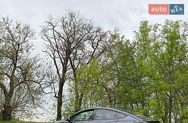 Седан Tesla Model 3 2018 в Кривом Роге
