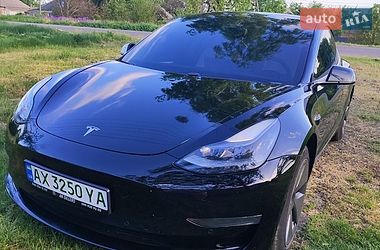 Седан Tesla Model 3 2021 в Краснограде