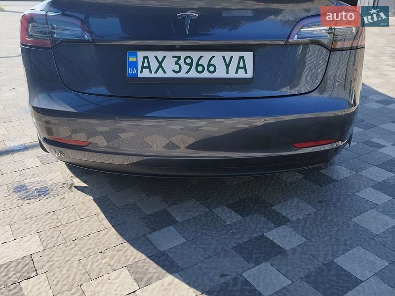 Седан Tesla Model 3 2022 в Харкові