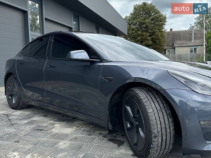 Седан Tesla Model 3 2022 в Харкові