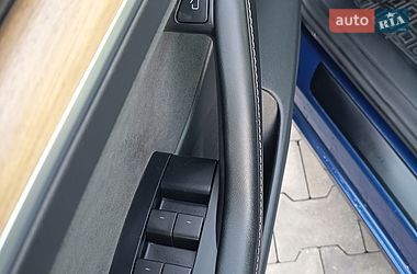 Седан Tesla Model 3 2023 в Буче