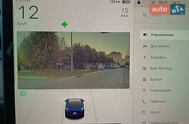 Седан Tesla Model 3 2023 в Буче