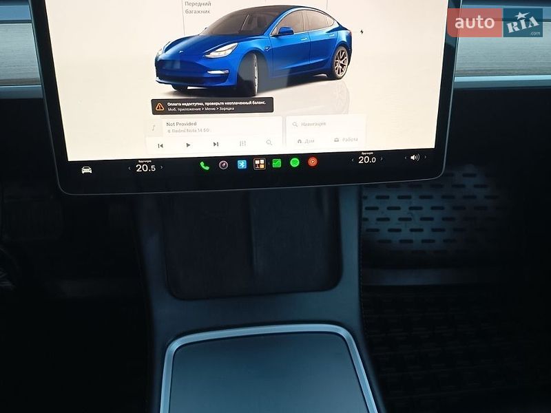 Седан Tesla Model 3 2023 в Буче