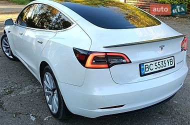Седан Tesla Model 3 2019 в Львове