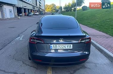 Седан Tesla Model 3 2022 в Києві