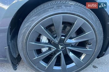 Седан Tesla Model 3 2022 в Києві