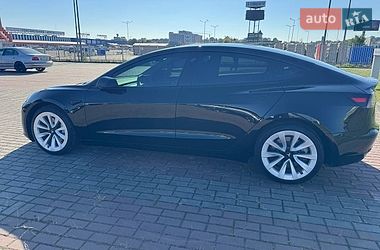 Седан Tesla Model 3 2022 в Львові