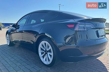 Седан Tesla Model 3 2022 в Львові