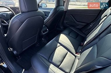 Седан Tesla Model 3 2022 в Львові