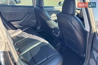 Седан Tesla Model 3 2022 в Львові