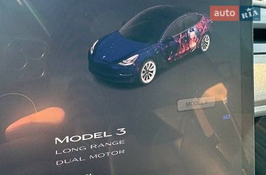 Седан Tesla Model 3 2022 в Львові
