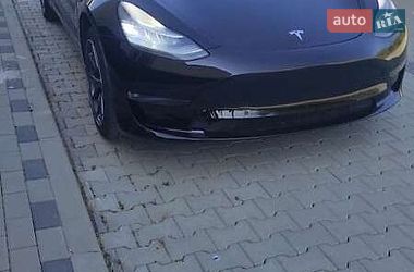 Седан Tesla Model 3 2019 в Києві