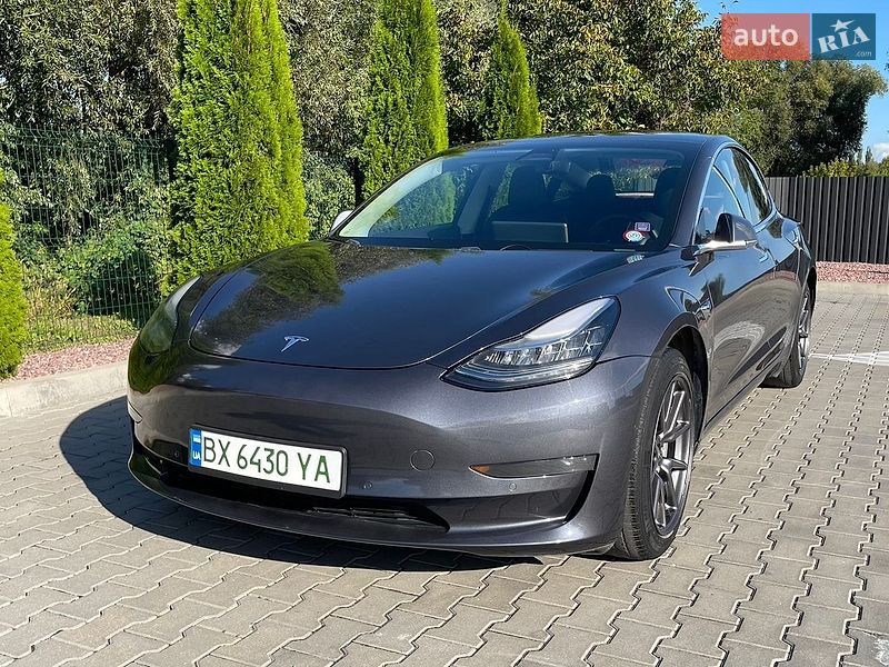 Седан Tesla Model 3 2019 в Хмельницком