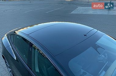 Седан Tesla Model 3 2022 в Киеве