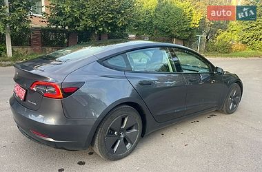 Седан Tesla Model 3 2023 в Львове