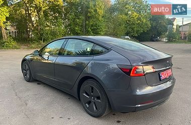 Седан Tesla Model 3 2023 в Львове