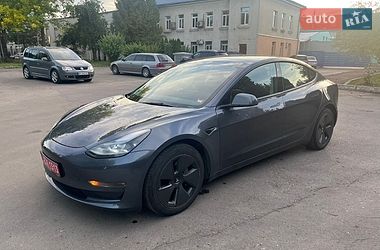 Седан Tesla Model 3 2023 в Львове