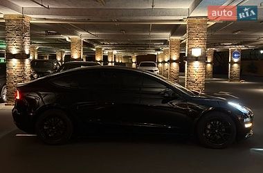 Седан Tesla Model 3 2020 в Одессе