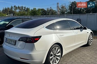 Седан Tesla Model 3 2017 в Києві