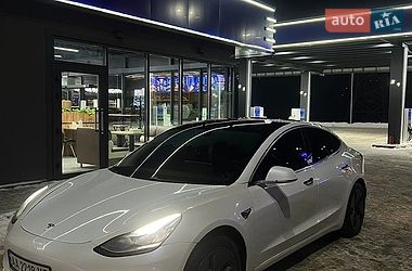Седан Tesla Model 3 2017 в Києві