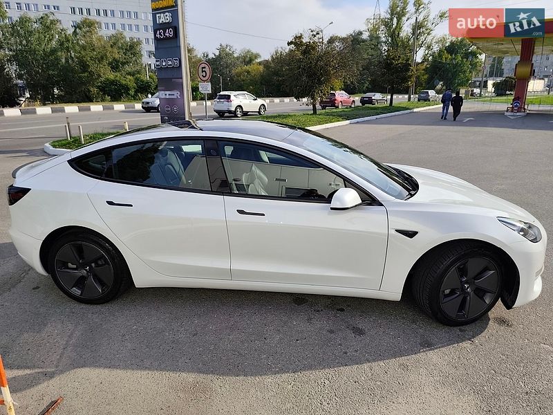 Седан Tesla Model 3 2022 в Харькове