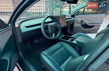 Седан Tesla Model 3 2024 в Одессе