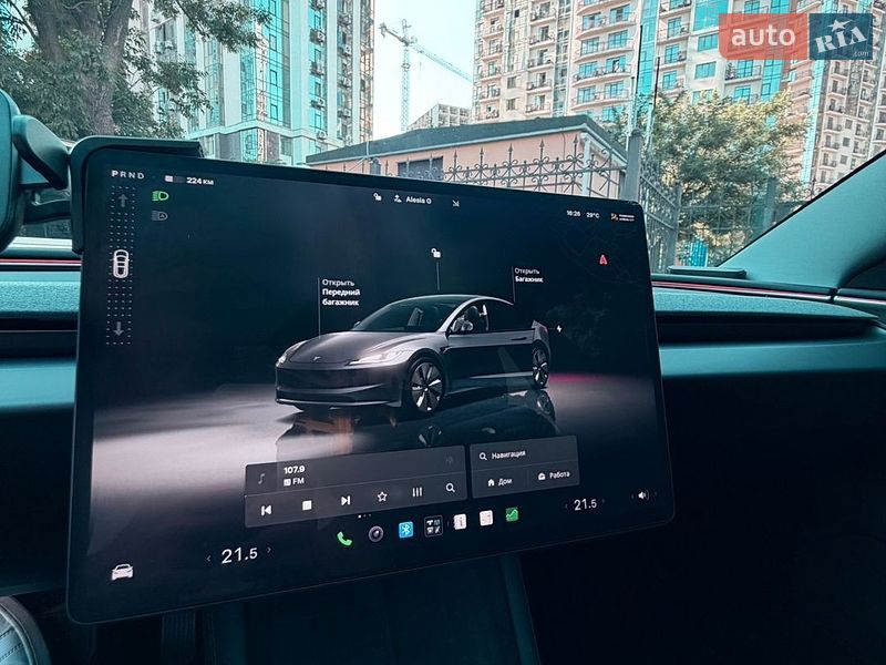 Седан Tesla Model 3 2024 в Одессе