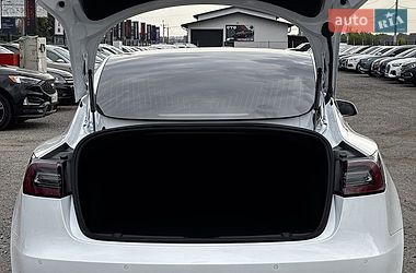 Седан Tesla Model 3 2019 в Белогородке