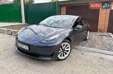 Седан Tesla Model 3 2022 в Кропивницком