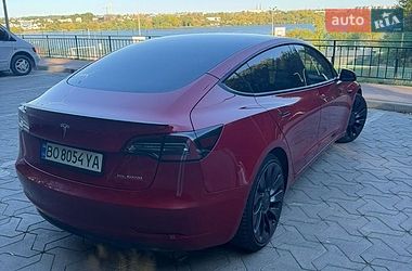 Седан Tesla Model 3 2022 в Тернополі