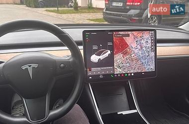 Седан Tesla Model 3 2018 в Борисполі