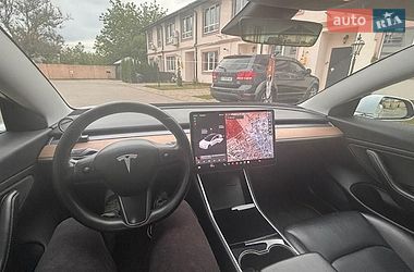 Седан Tesla Model 3 2018 в Борисполі