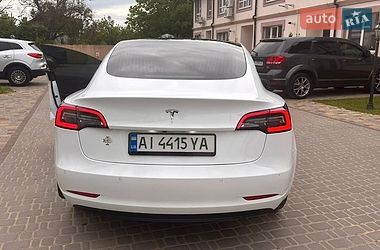 Седан Tesla Model 3 2018 в Борисполі