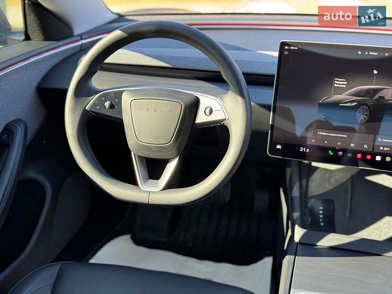 Седан Tesla Model 3 2024 в Тернополі