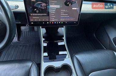 Седан Tesla Model 3 2019 в Бердичеве