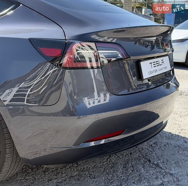 Седан Tesla Model 3 2021 в Вінниці