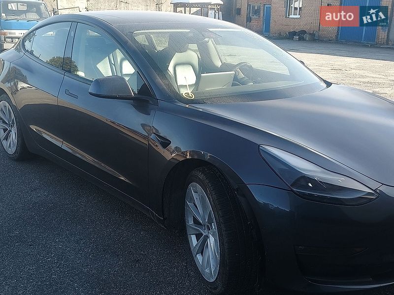 Седан Tesla Model 3 2022 в Хмельницькому