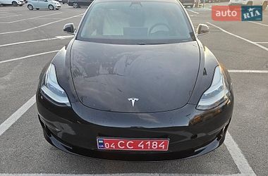 Седан Tesla Model 3 2020 в Львове