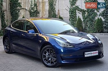 Седан Tesla Model 3 2018 в Хмельницком