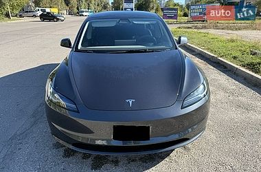 Седан Tesla Model 3 2025 в Запорожье