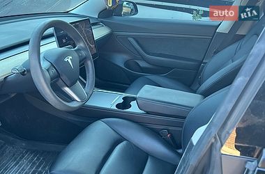 Седан Tesla Model 3 2021 в Запоріжжі
