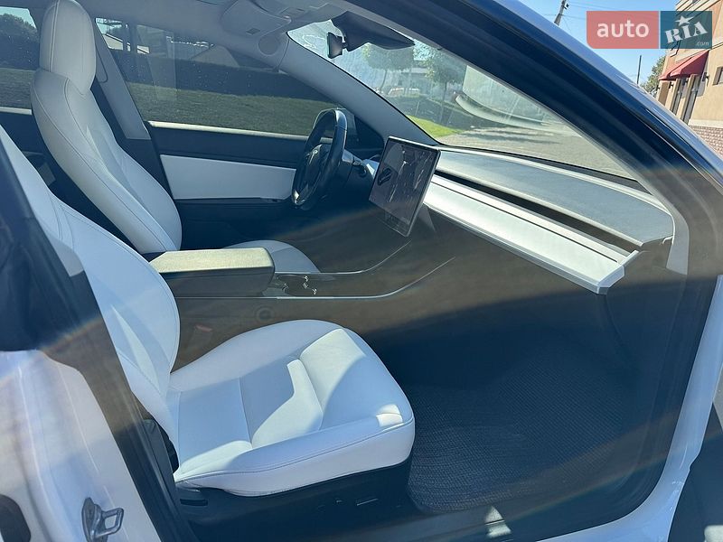 Седан Tesla Model 3 2019 в Черновцах фото 23 Седан Tesla Model 3 2019 в Черновцах